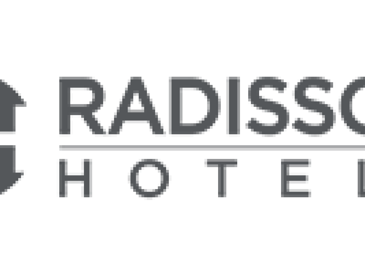 Radisson Hotels — Din sommar börjar här! Planera i god tid och spara upp till 35%
